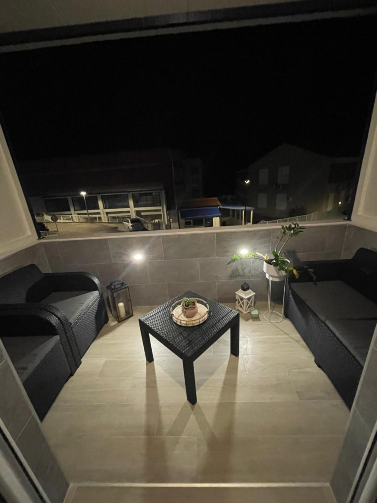 “gust” Apartament